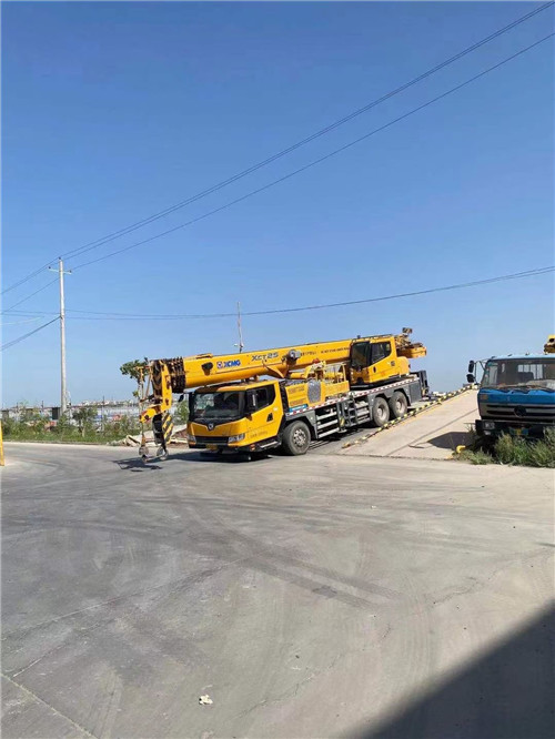 迁安市吊车作业时，可能会产生哪些额外收费项目？