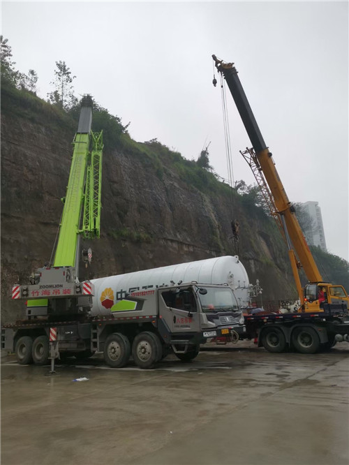 迁安市“不怕风雨冻”—— 吊车的 “恶劣环境适应” 技术